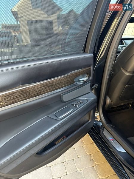 Седан BMW 7 Series 2014 в Тернополе