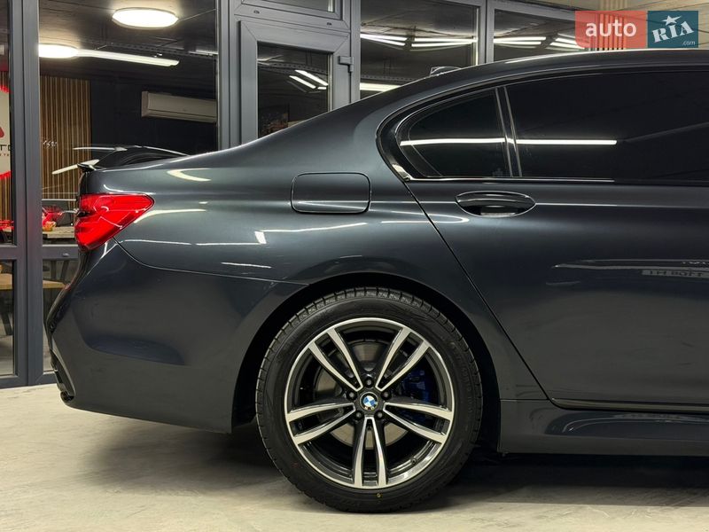 Седан BMW 7 Series 2015 в Одессе