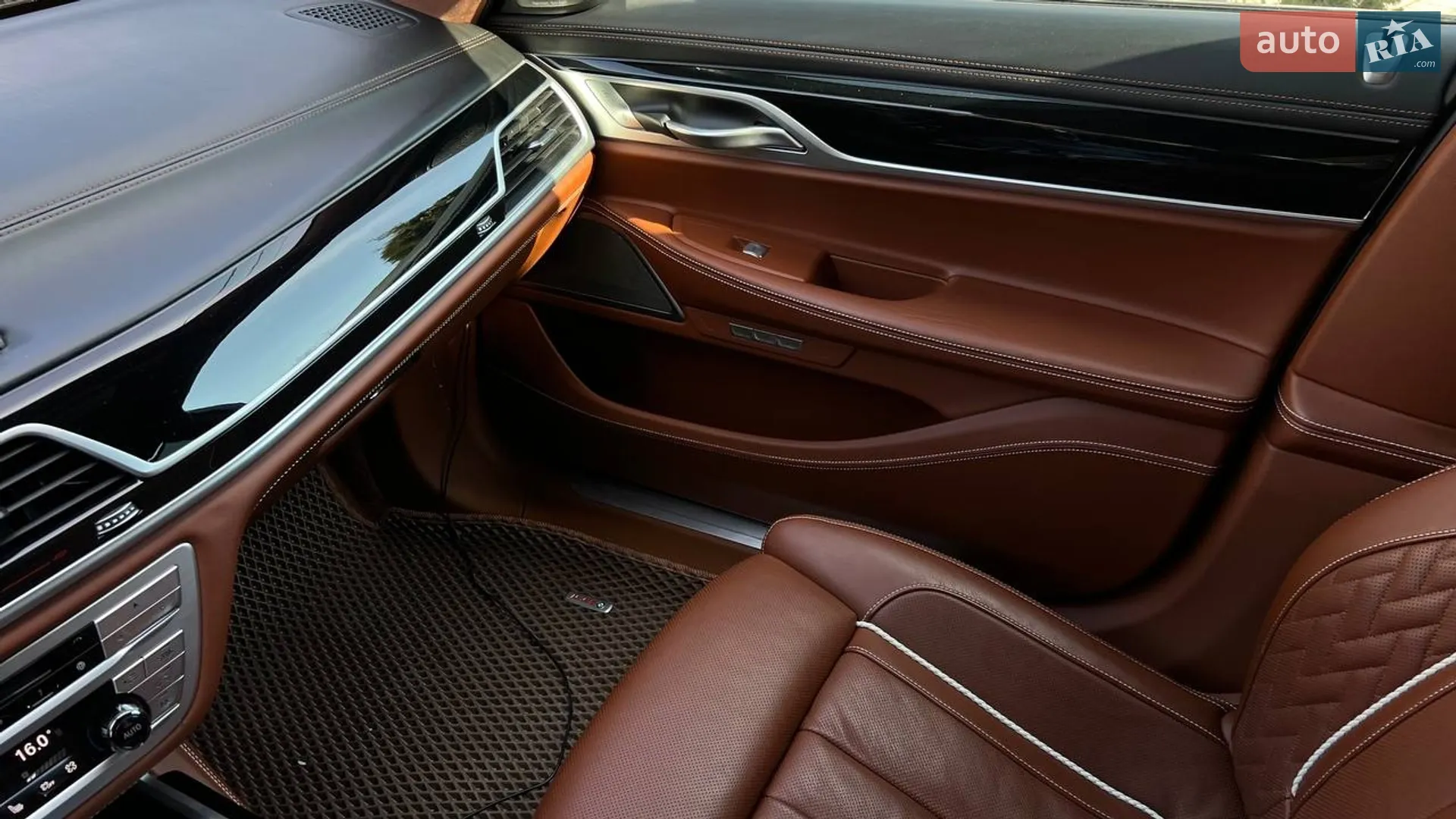 2017 BMW 7er - мініатюра 18