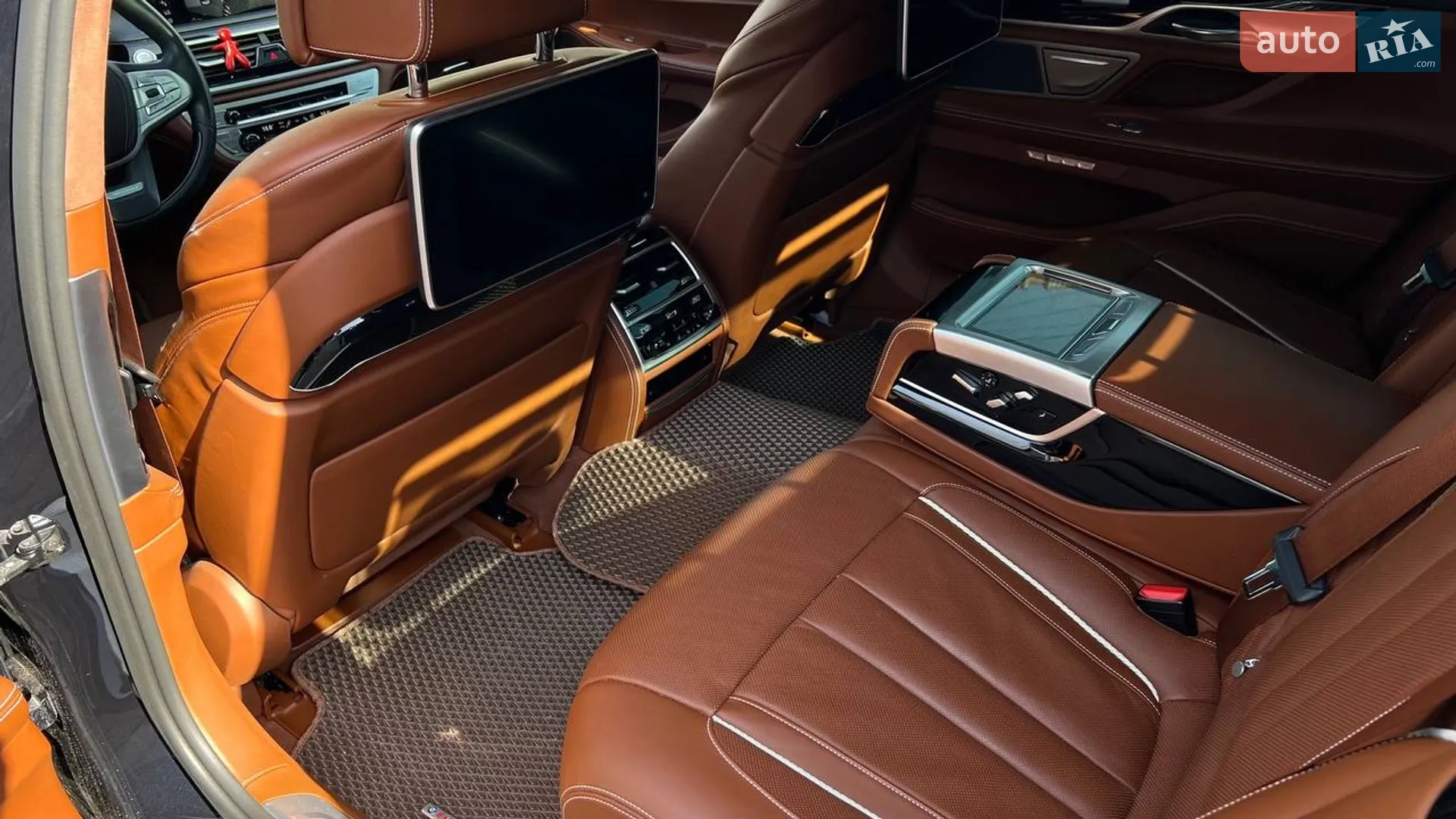 2017 BMW 7er - мініатюра 31