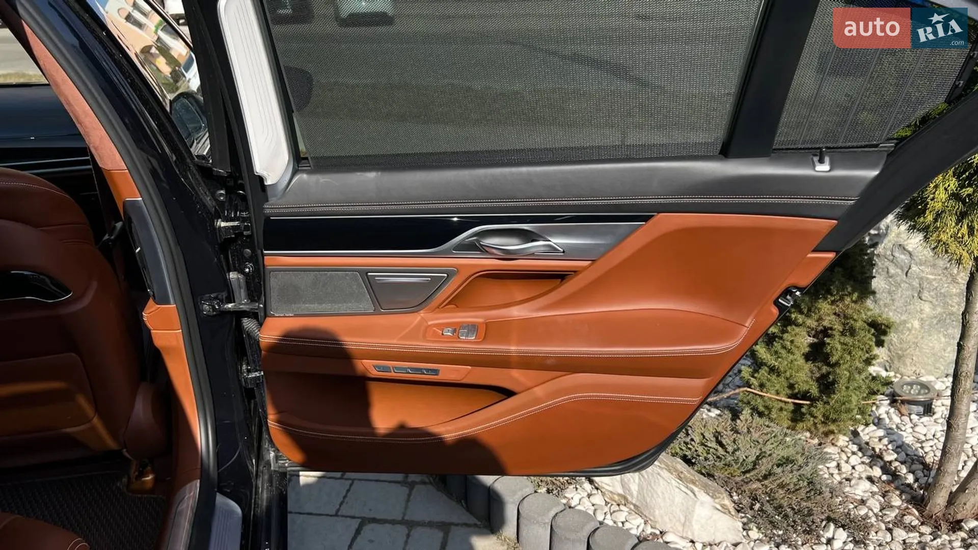 2017 BMW 7er - мініатюра 41