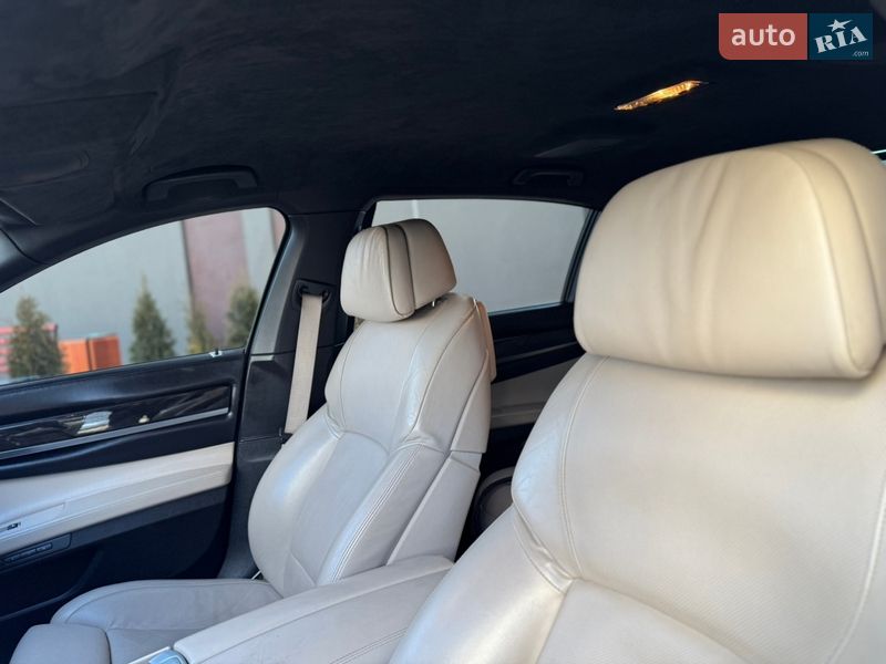 Седан BMW 7 Series 2011 в Хмельницком