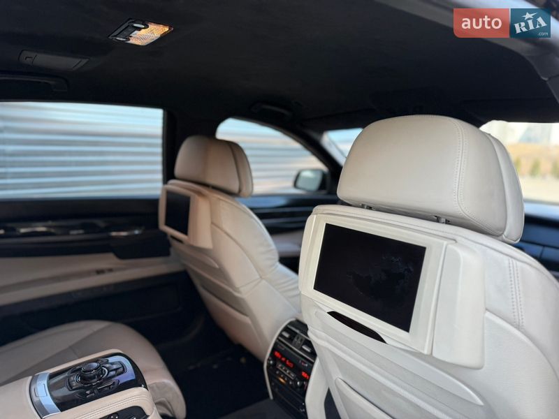 Седан BMW 7 Series 2011 в Хмельницком