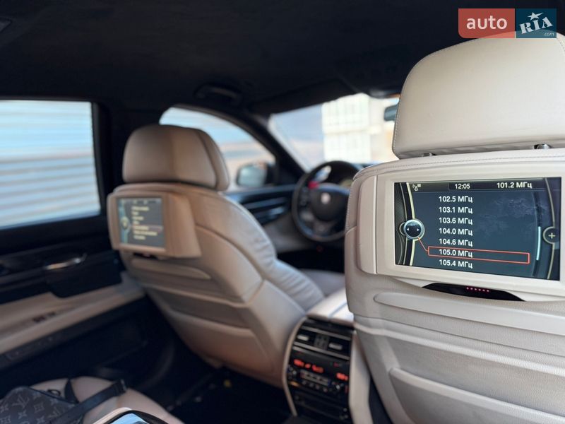 Седан BMW 7 Series 2011 в Хмельницком