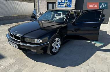 Седан BMW 7 Series 2001 в Чорткові