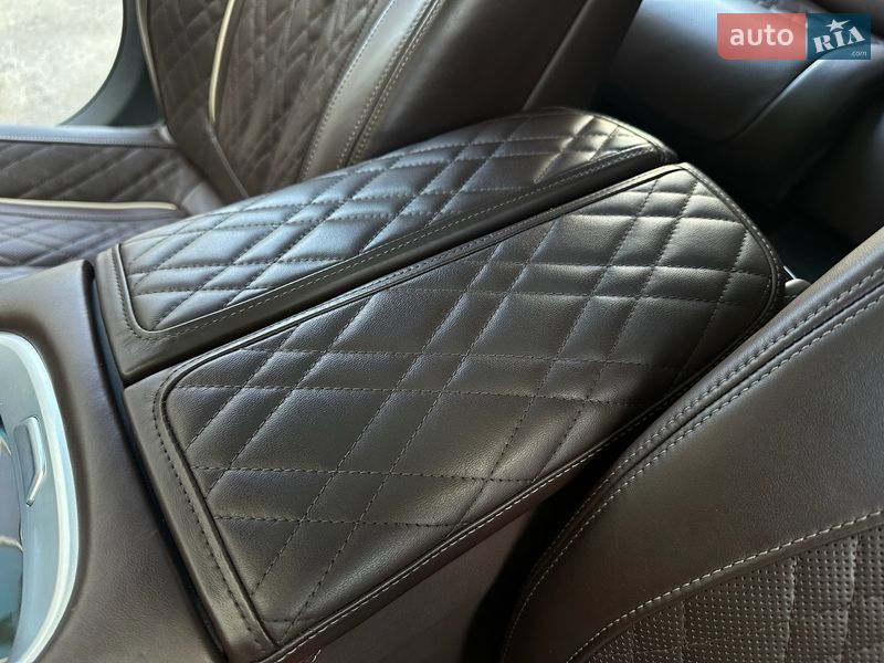 Седан BMW 7 Series 2021 в Киеве