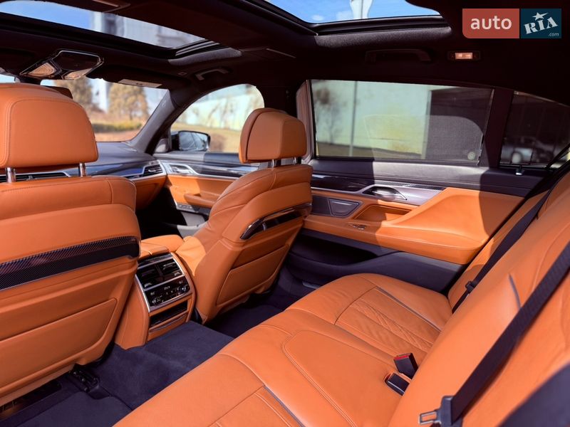 Седан BMW 7 Series 2019 в Киеве