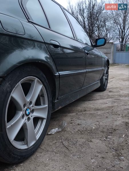 Седан BMW 7 Series 1995 в Запорожье