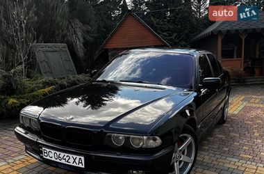 Седан BMW 7 Series 2000 в Самборі