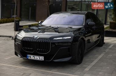 Седан BMW 7 Series 2025 в Ужгороді