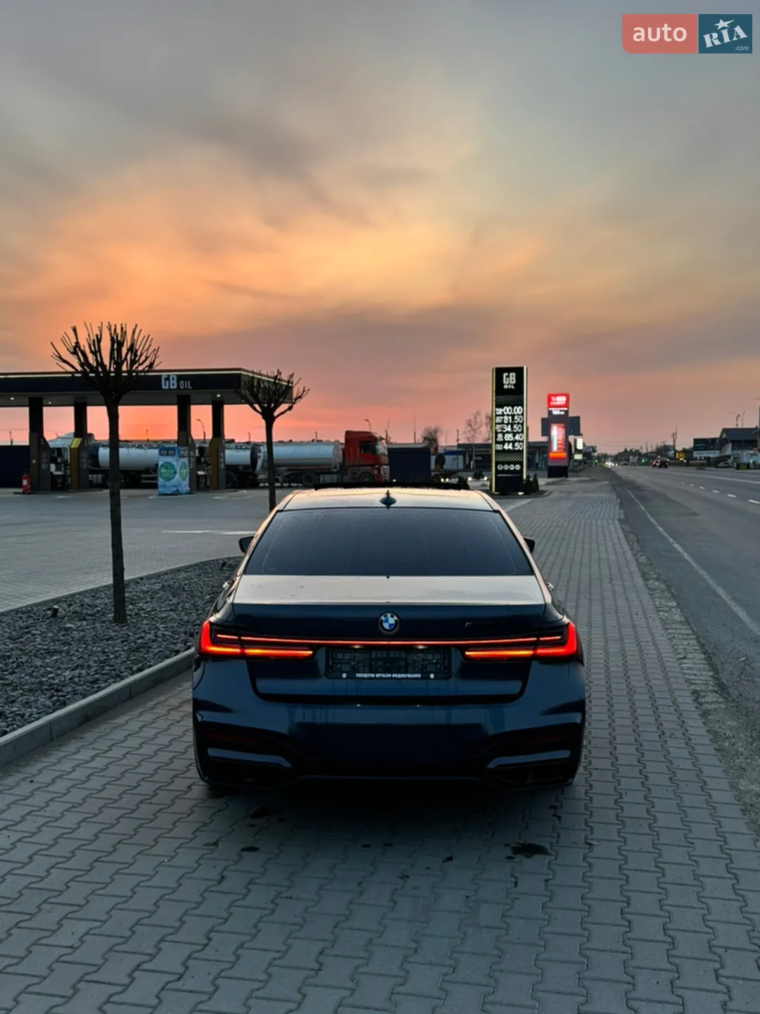 2016 BMW 7er - мініатюра 16