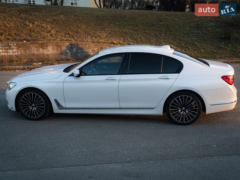 Седан BMW 7 Series 2016 в Києві