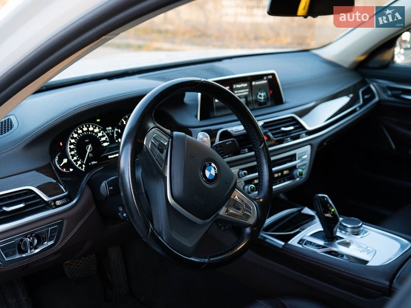 Седан BMW 7 Series 2016 в Києві