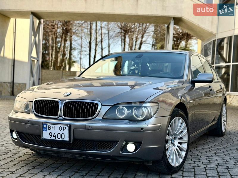Седан BMW 7 Series 2005 в Дубно