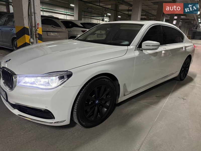 BMW 7 Series 2015