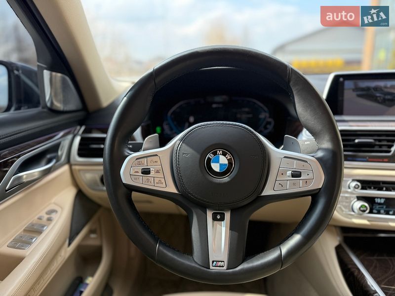 Седан BMW 7 Series 2020 в Виннице