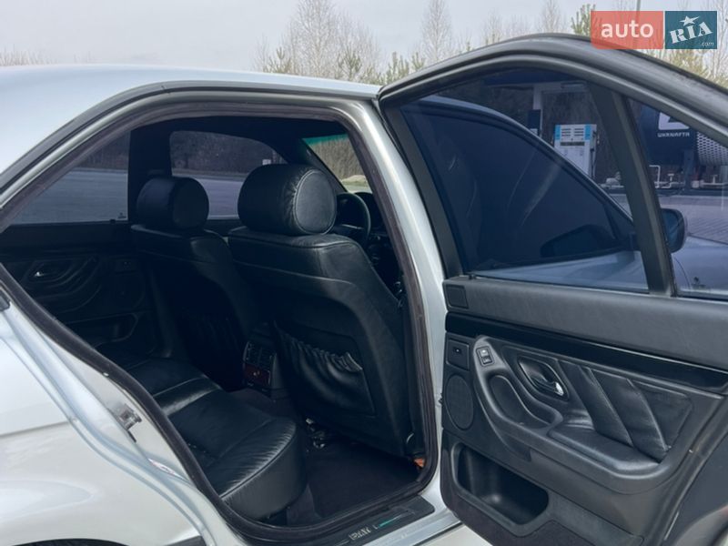 Седан BMW 7 Series 2001 в Львове фото 16 Седан BMW 7 Series 2001 в Львове