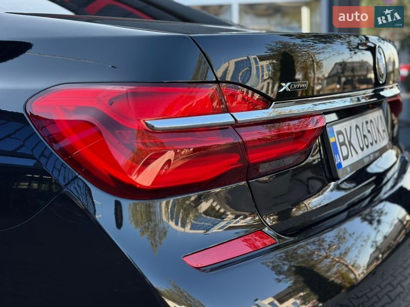 Седан BMW 7 Series 2016 в Ровно фото 12 Седан BMW 7 Series 2016 в Ровно