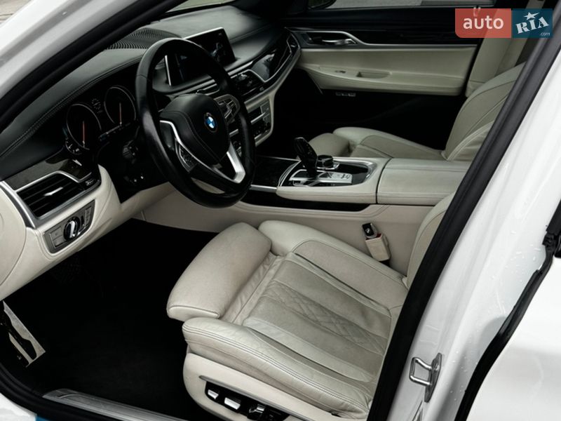 Седан BMW 7 Series 2016 в Львове фото 22 Седан BMW 7 Series 2016 в Львове