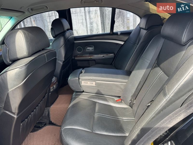 Седан BMW 7 Series 2004 в Лубнах