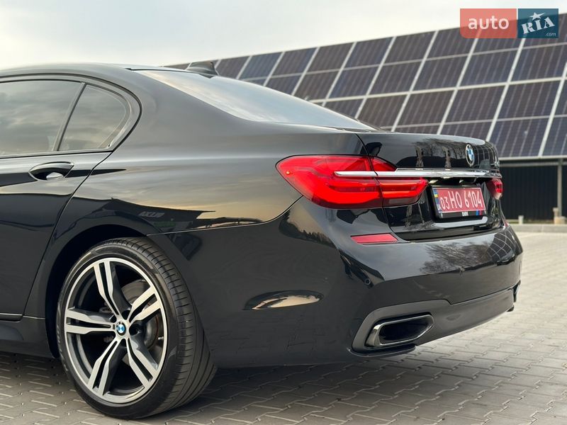 Седан BMW 7 Series 2017 в Нововолынске