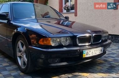 Седан BMW 7 Series 2000 в Ківерцях
