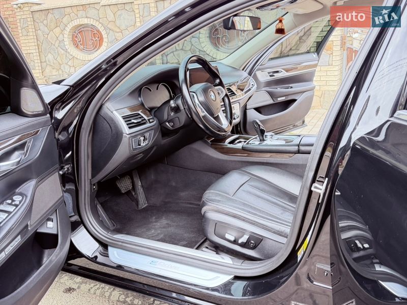 Седан BMW 7 Series 2017 в Черновцах фото 21 Седан BMW 7 Series 2017 в Черновцах