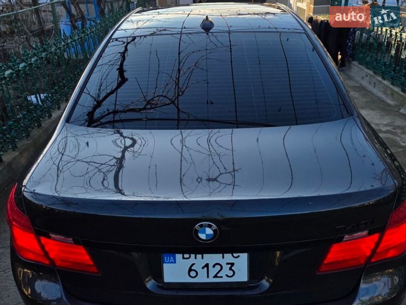 Седан BMW 7 Series 2012 в Миколаєві