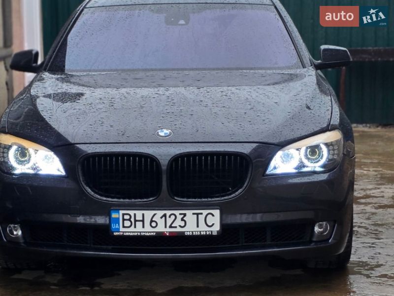 Седан BMW 7 Series 2012 в Миколаєві