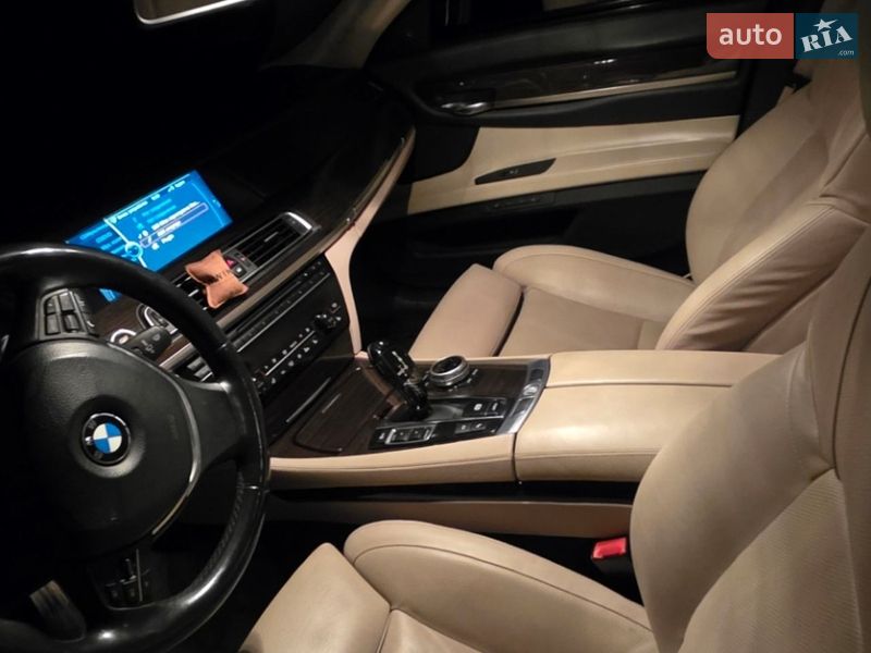 Седан BMW 7 Series 2012 в Миколаєві