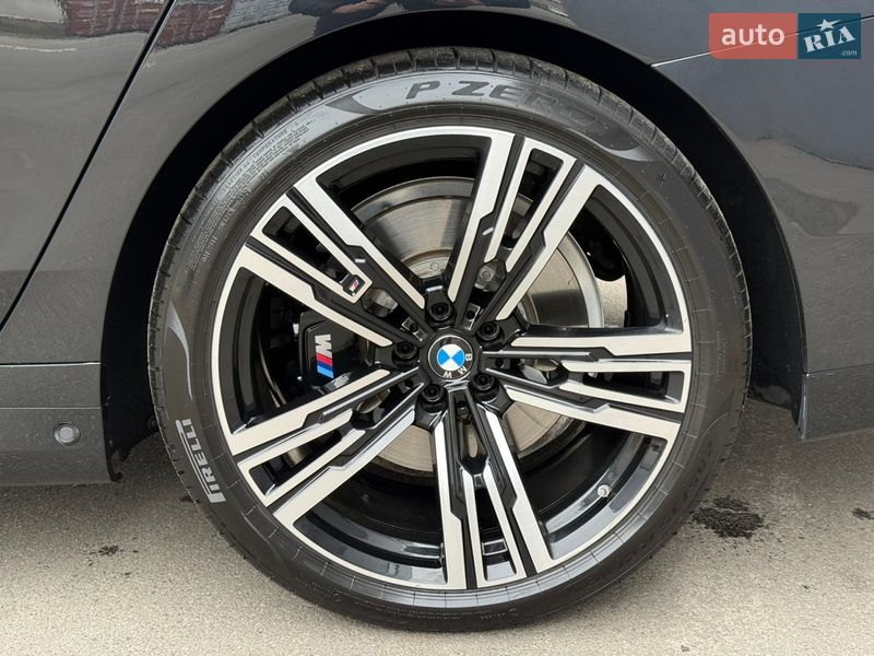 Седан BMW 7 Series 2025 в Киеве