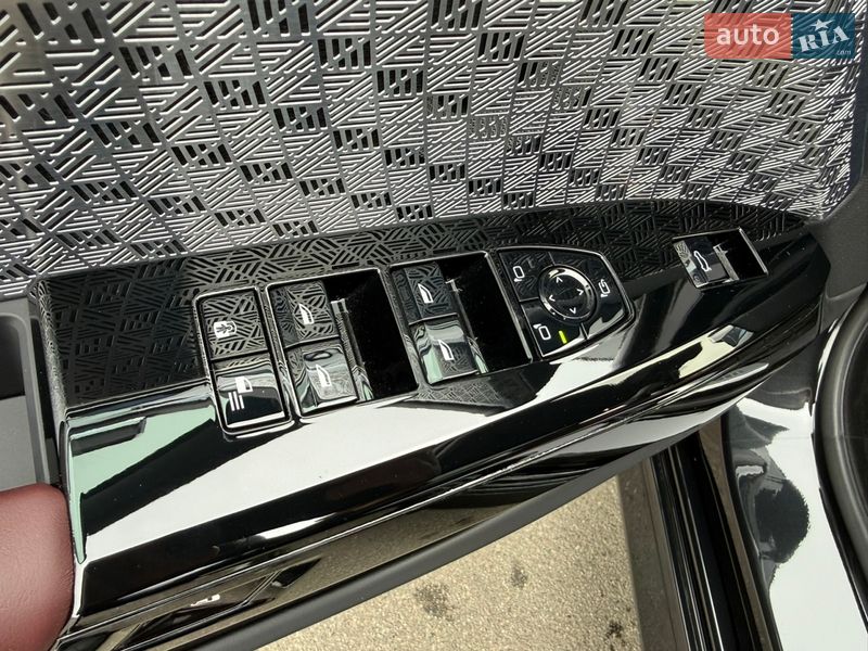 Седан BMW 7 Series 2025 в Киеве