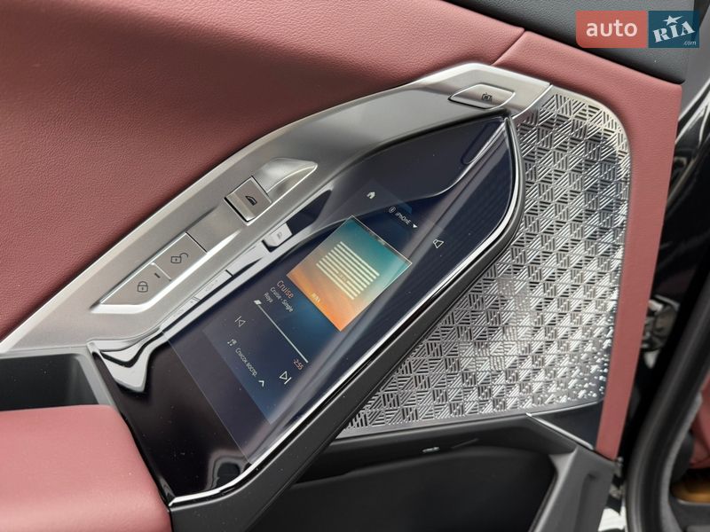 Седан BMW 7 Series 2025 в Киеве