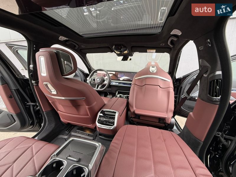 Седан BMW 7 Series 2025 в Киеве