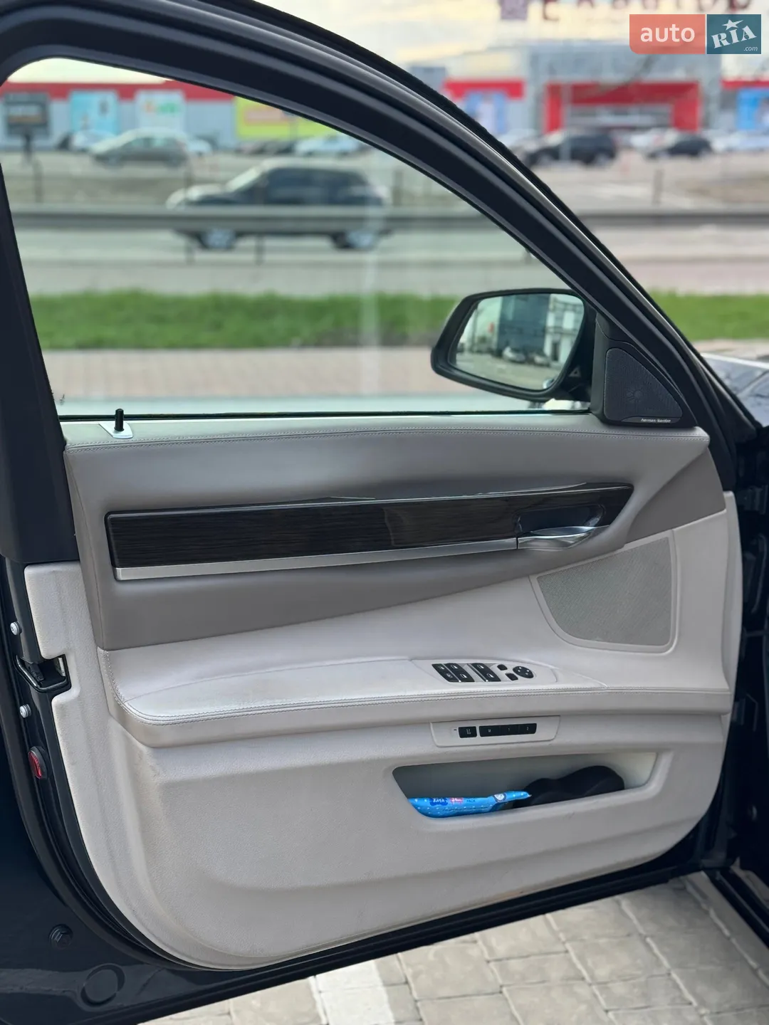 2013 BMW 7er - мініатюра 18