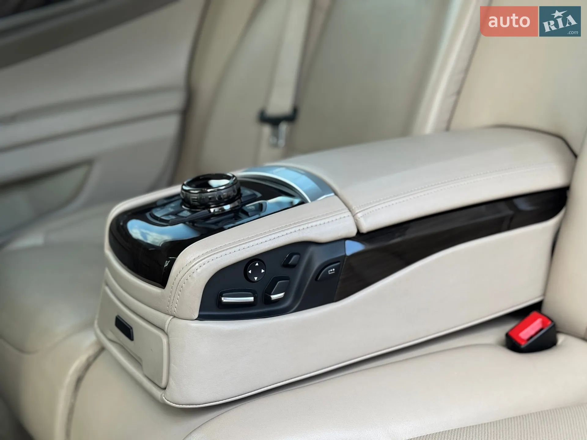 2013 BMW 7er - мініатюра 25