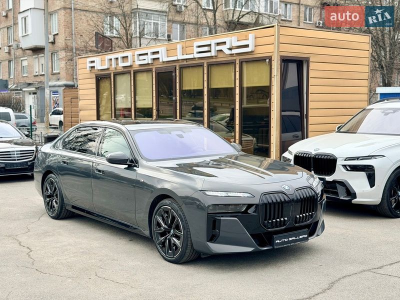 Седан BMW 7 Series 2025 в Києві