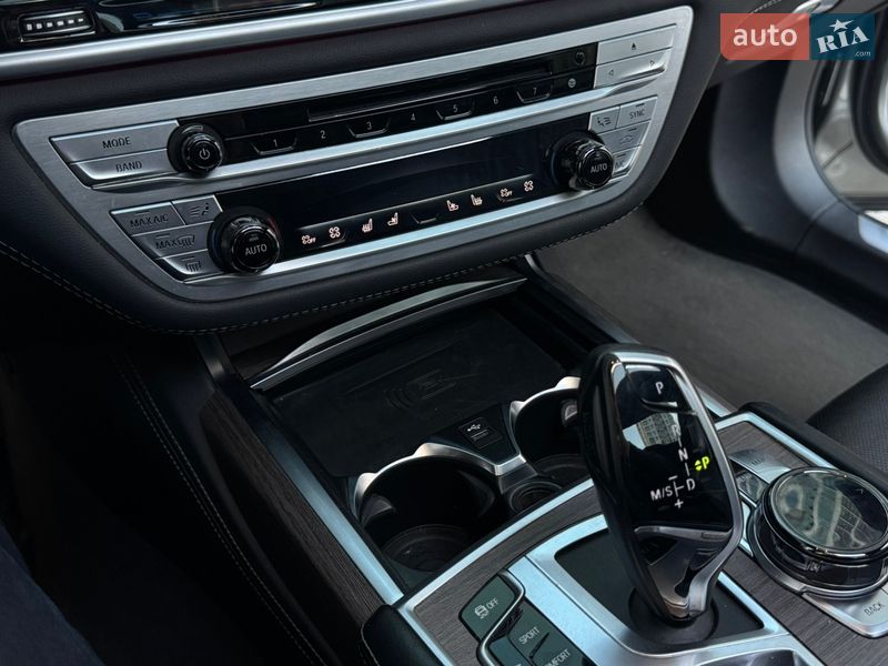 Седан BMW 7 Series 2019 в Києві