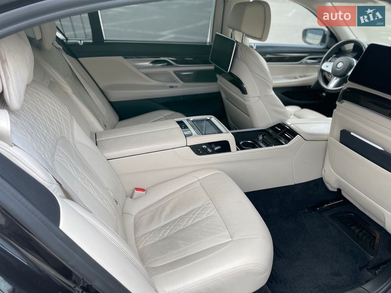 Седан BMW 7 Series 2019 в Києві