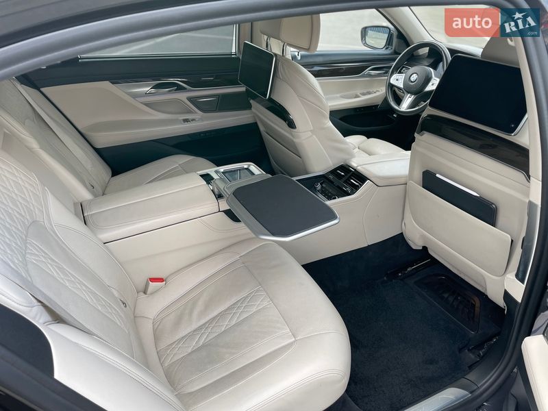 Седан BMW 7 Series 2019 в Києві