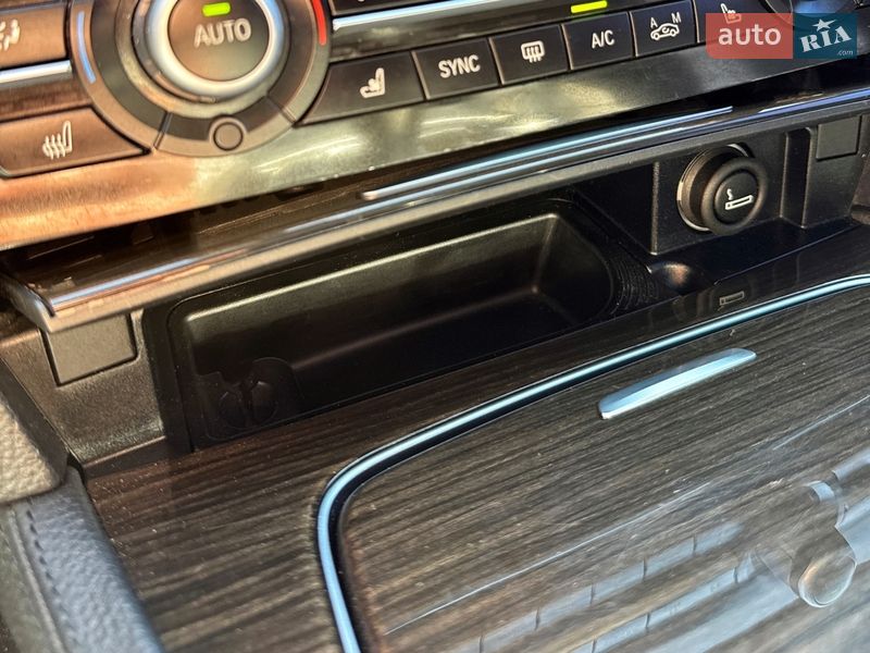 Седан BMW 7 Series 2014 в Запоріжжі