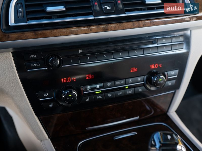 Седан BMW 7 Series 2013 в Львові фото 23 Седан BMW 7 Series 2013 в Львові