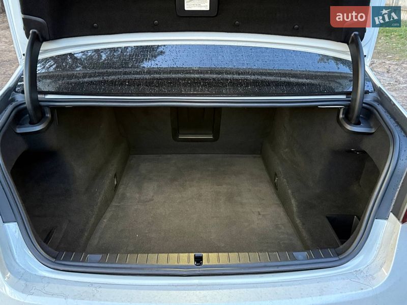 Седан BMW 7 Series 2018 в Києві