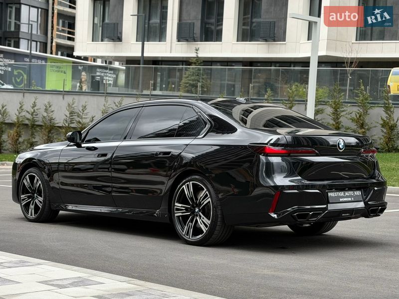Седан BMW 7 Series 2024 в Києві