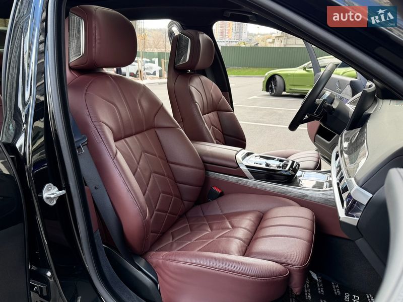 Седан BMW 7 Series 2024 в Києві