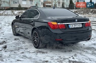 Седан BMW 7 Series 2012 в Смілі