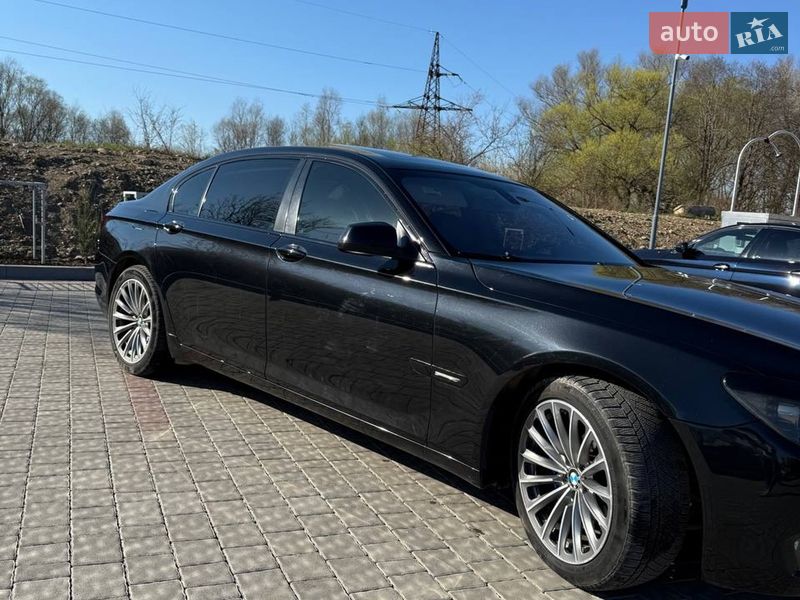 Седан BMW 7 Series 2010 в Ивано-Франковске