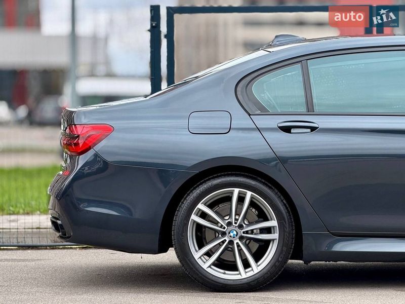 Седан BMW 7 Series 2015 в Киеве фото 9 Седан BMW 7 Series 2015 в Киеве