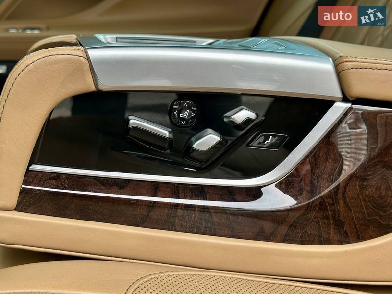 Седан BMW 7 Series 2015 в Киеве фото 37 Седан BMW 7 Series 2015 в Киеве