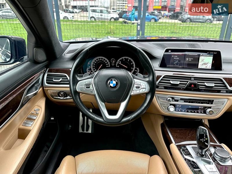 Седан BMW 7 Series 2015 в Киеве фото 53 Седан BMW 7 Series 2015 в Киеве